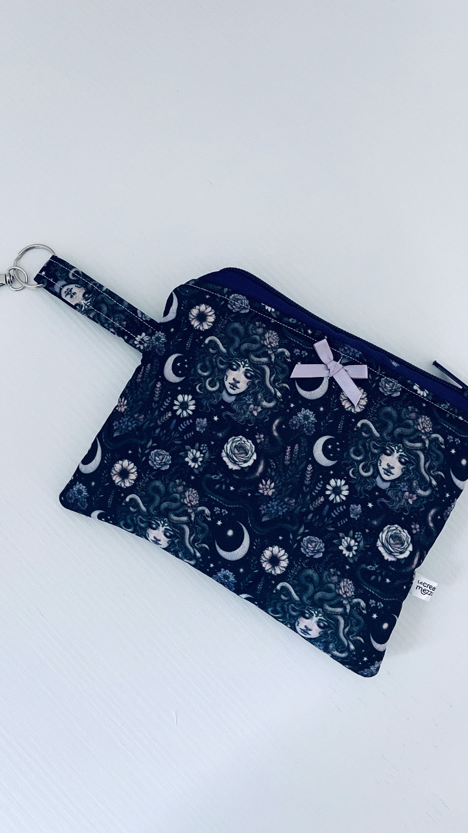 Mini flat portachiavi medusa - pronta consegna