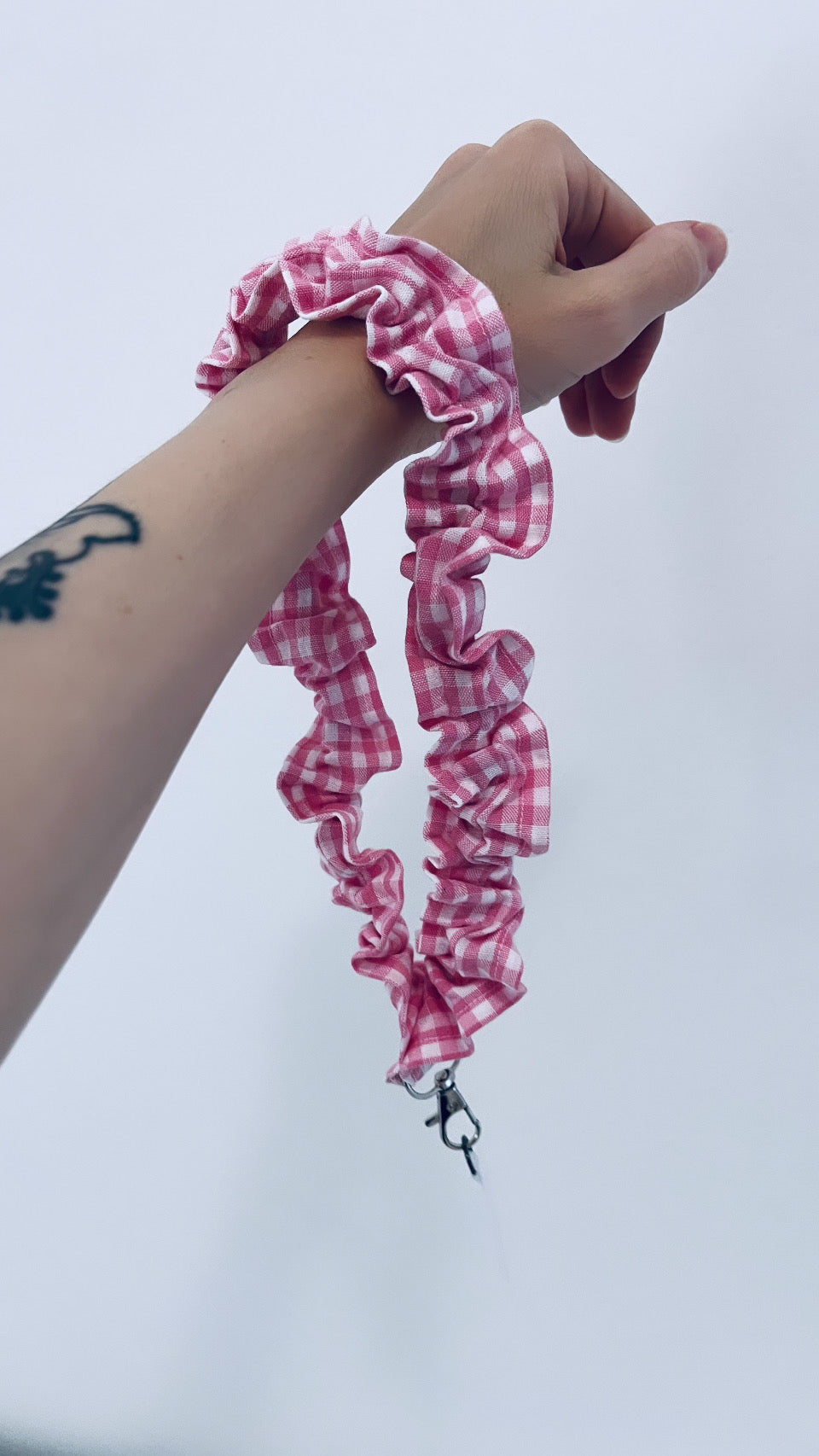 Porta badge/cellulare da collo elastico vichy rosa 🤍🌸
