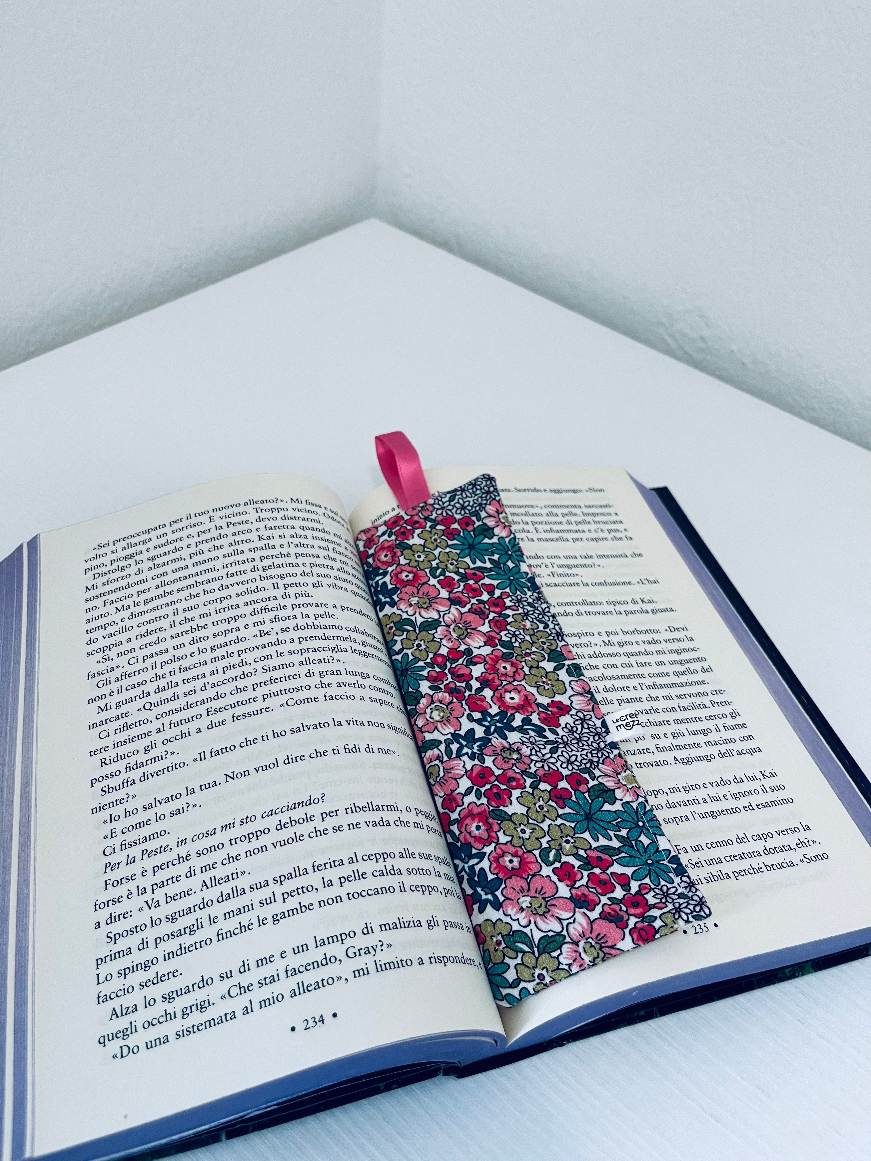 Segnalibro classico liberty fucsia - pronta consegna