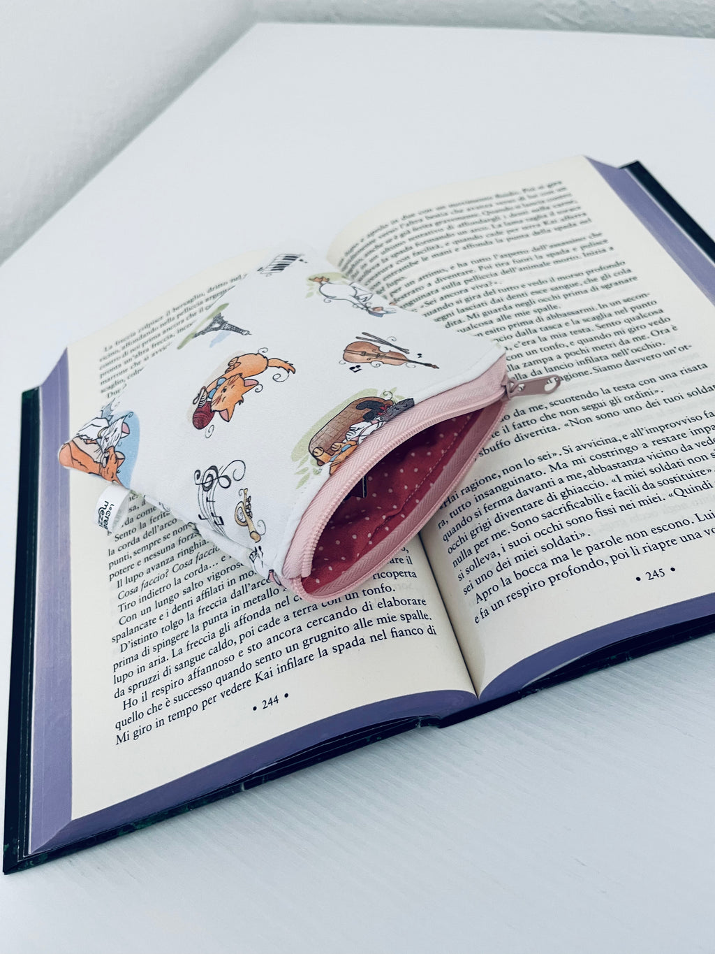 Flat pouch